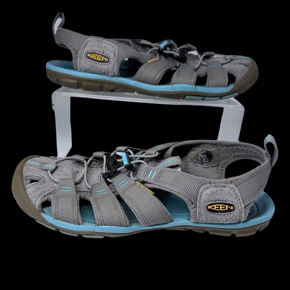 Keen Clearwater CNX Women’s Sz 9 Gray Blue Waterproof Hiking Sport Sandals READ